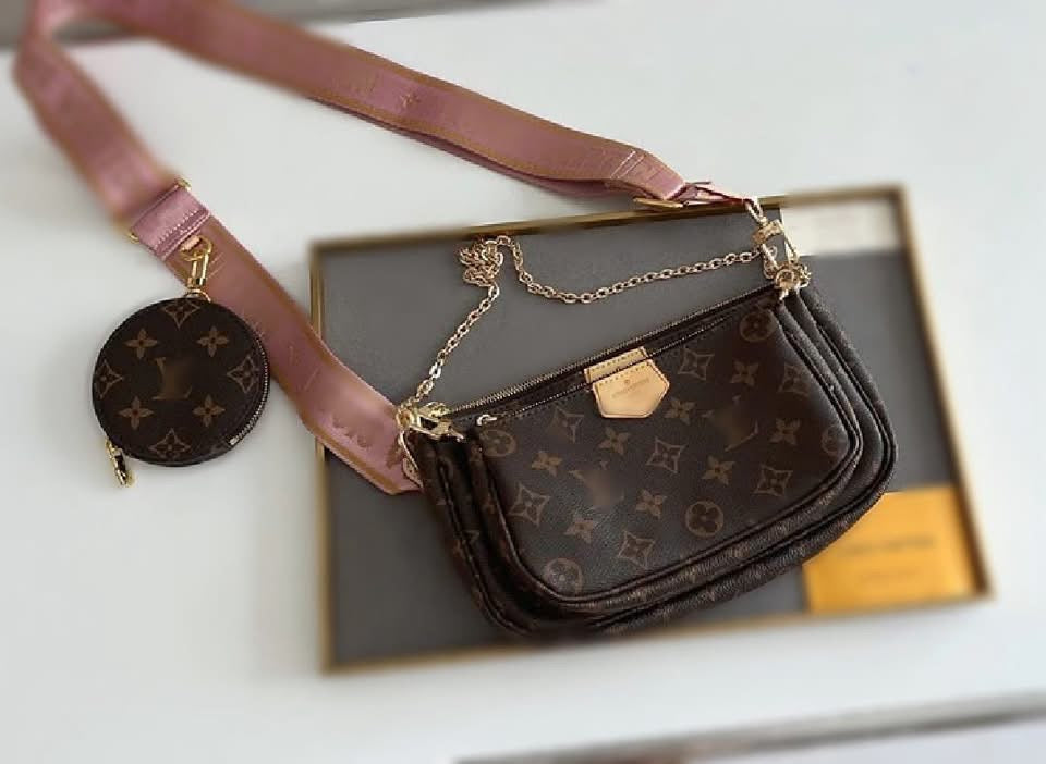 Crossbody coin pouch